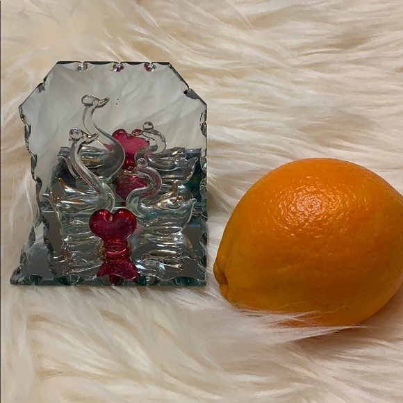 Vintage Glass swans on mirror. Valentine - Picture 5 of 10
